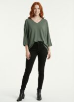 Kadın Relaxed V Yaka Basic Bluz