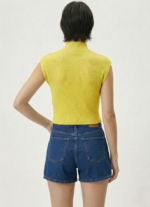 Kadın Yarım Balıkçı Yaka Fitilli Triko Kolsuz Crop Bluz - Görsel 2