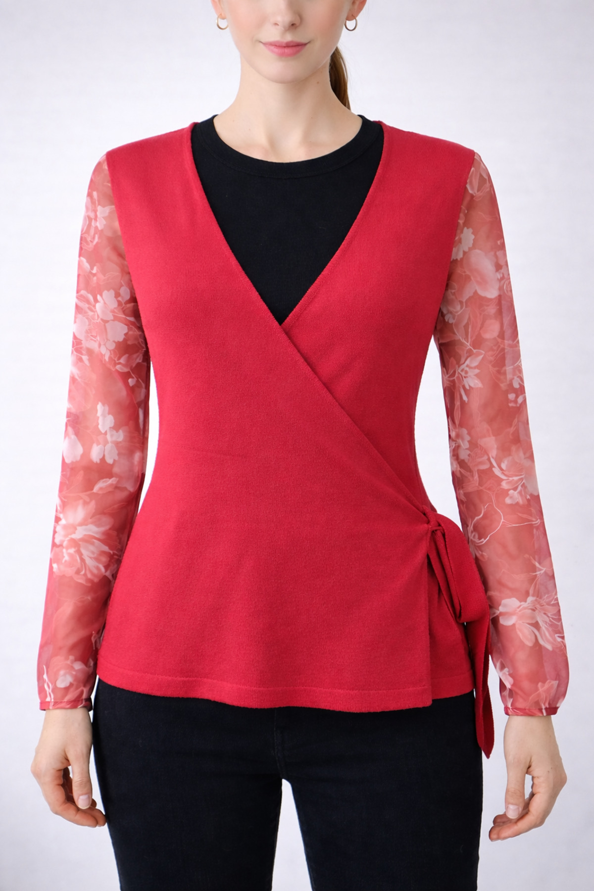 a608e31d57354e8b803c34387469046c-2.jpg Kruvaze Yaka Çiçek Desenli Tül Kol Detaylı Triko Bluz - Görsel 1