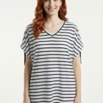 Kadın Çizgili V Yaka Relaxed T-Shirt