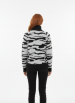 Kadın Kamuflaj Desenli Yarım Balıkçı Yaka Sweatshirt - Görsel 2