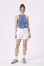 Kadın Fitilli Çizgi Baskılı Halter Yaka Crop Bluz - Görsel 2