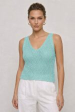 Twist Knot Detaylı Premium Kadın Triko Bluz – V Yaka Örgü Dokulu Şık Crop Tasarım - Görsel 3