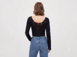 Siyah Delikli Uzun Kollu Crop Bluz - Görsel 2