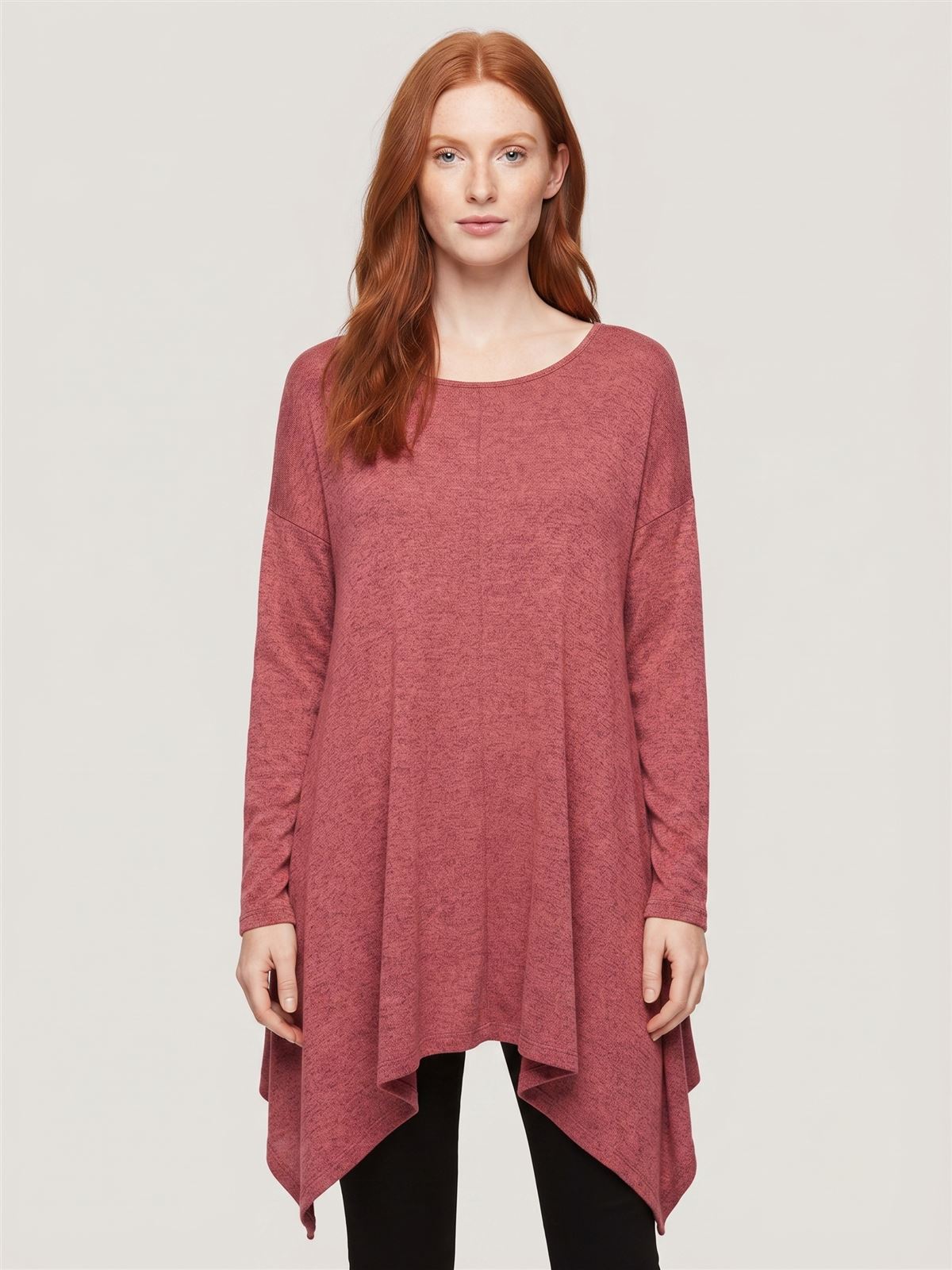 218b17bd-c275-422c-a6f8-6a7953cb3459.jpg Kadın Uzun Kollu Asimetrik Kesim Tunik - Görsel 1