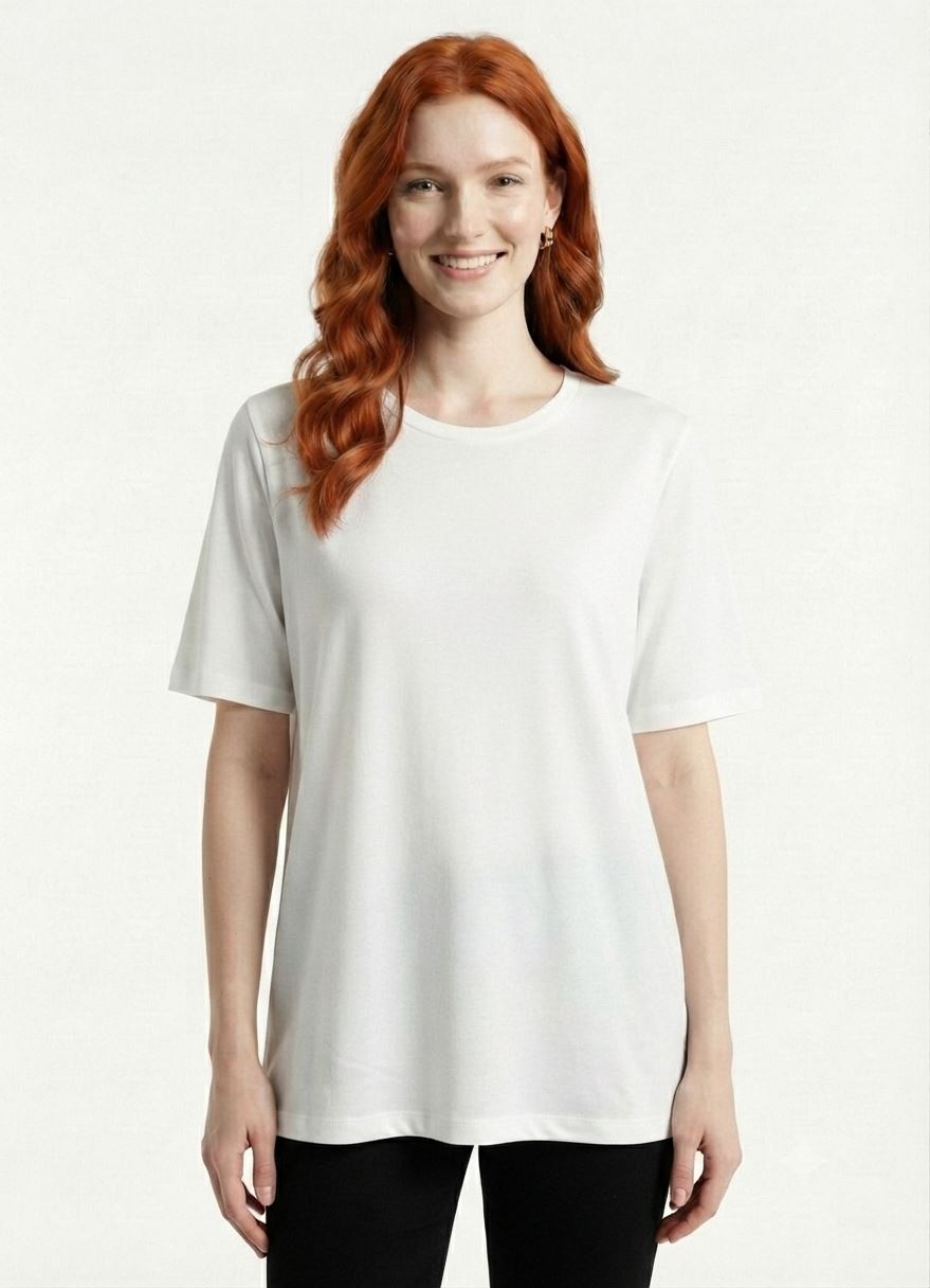 229ff521-8c59-4180-a7e2-0537ee294f85.jpg Beyaz Kadın Kısa Kollu Regular Fit Pamuklu T-Shirt - Görsel 1