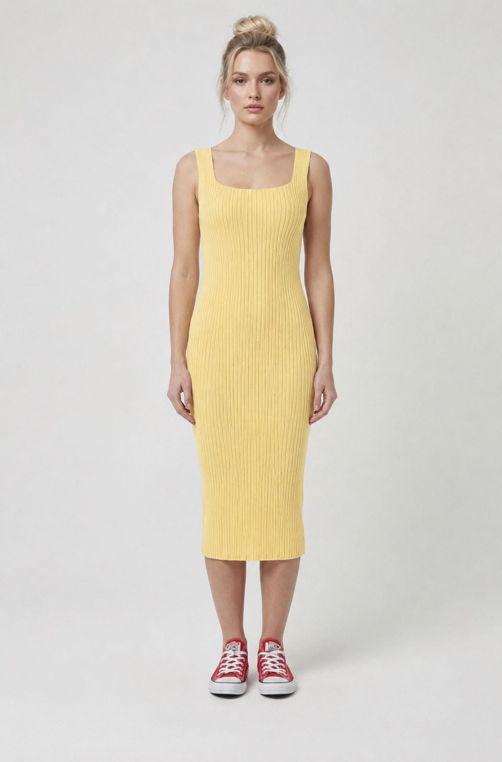 439661f5ae6d4d3180cbb2ef59b611fa.jpg Premium Fit Kare Yaka Fitilli Triko Midi Elbise - Görsel 1