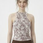 Kadın Fitilli Baskılı Beyaz Kahve Halter Yaka Crop Bluz