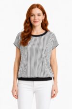 Kadın Çizgili Siyah Beyaz Regular Fit Kısa Kollu T-Shirt