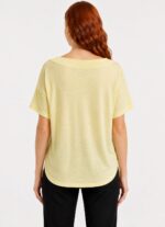 Kadın Rahat Kesim Sarı Yarım Balıkçı Yaka T-Shirt - Görsel 2