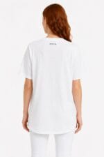 Neden Tekstil Kadın Relax Oversize Beyaz Baskılı T-Shirt - Görsel 2