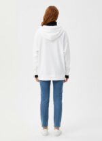 Kadın Beyaz Kapüşonlu Oversize Sweatshirt - Görsel 2