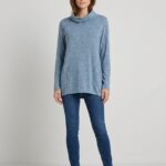 Kadın Mavi Yaka Detaylı Uzun Kollu Sweatshirt