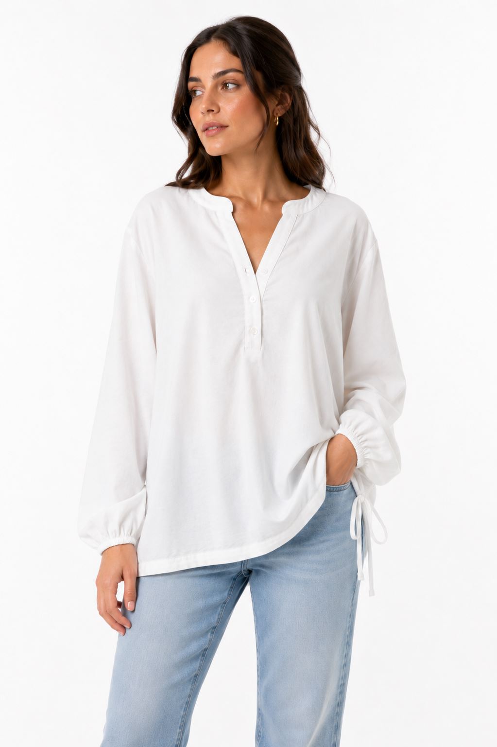 a91c96e8-caaa-4182-ad57-c53a8206f951.jpg Neden Tekstil Kadın Beyaz Triko Detaylı Relaxed Fit Bluz - Görsel 1
