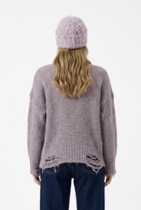 Neden Tekstil Kadın Premium Yırtık Detaylı Oversize Triko Kazak - Görsel 3